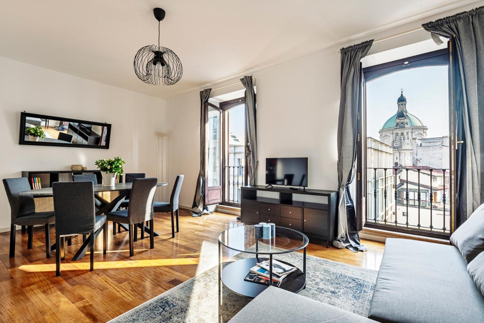 Elegant 2 Bedrooms Apartments Near Duomo 米兰 外观 照片