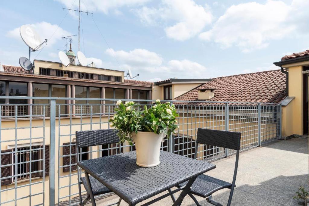 Elegant 2 Bedrooms Apartments Near Duomo 米兰 外观 照片